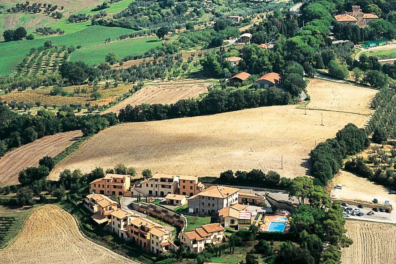 Villaggio Residence La Pieve Di Pomaia Eksteriør billede
