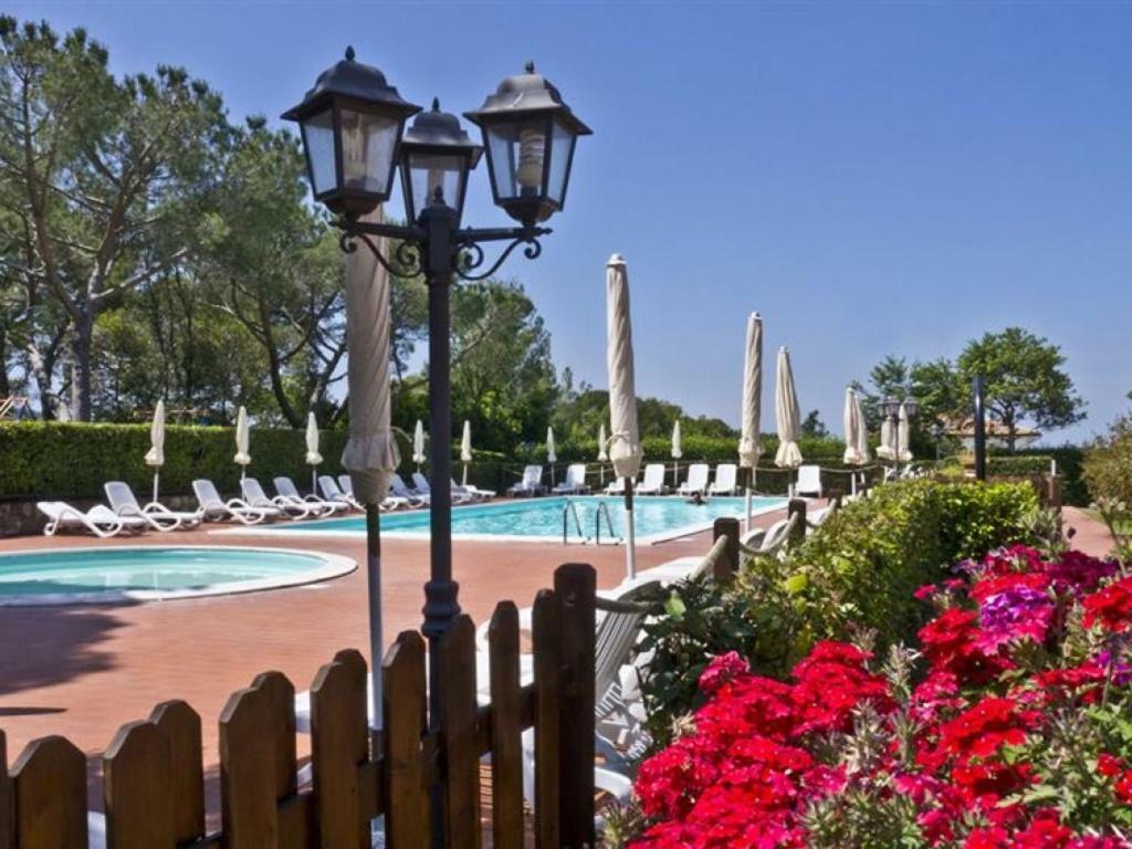 Villaggio Residence La Pieve Di Pomaia Eksteriør billede