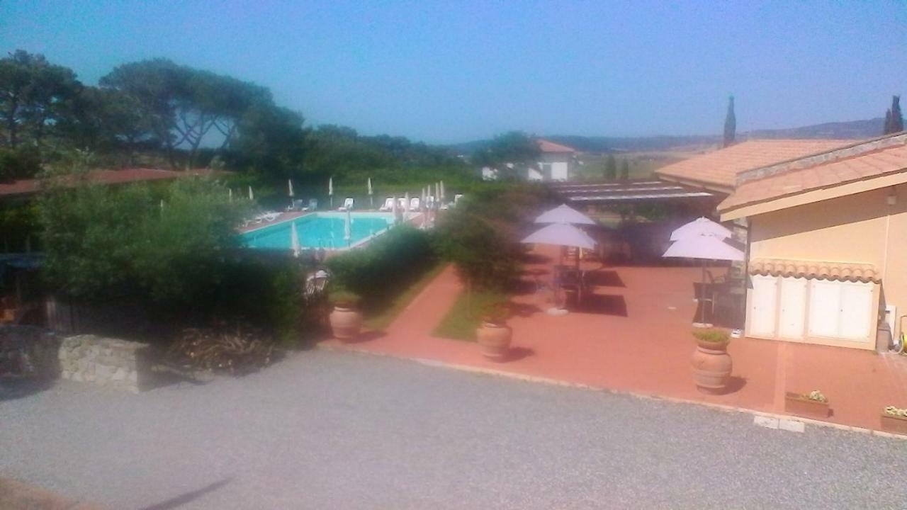 Villaggio Residence La Pieve Di Pomaia Eksteriør billede